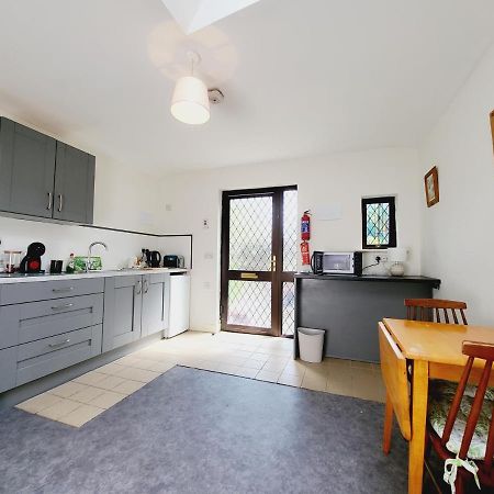 Oak Cottage 3 Km From Rock Of Cashel Cashel  Exterior photo